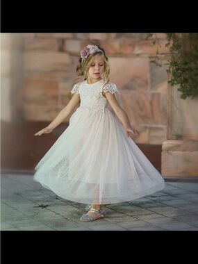 Elegant Ivory Lace Tulle Flower Girl Dress by